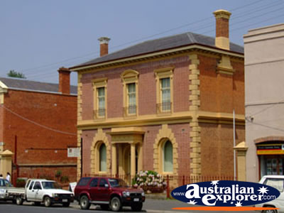 Castlemaine Old Bank Building . . . CLICK TO VIEW ALL CASTLEMAINE POSTCARDS