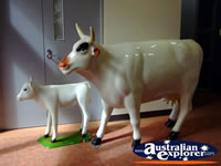 Shepparton Cow Figurines . . . CLICK TO ENLARGE