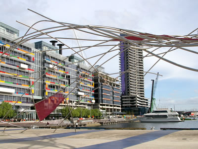 Modern Sculpture on the Harbour . . . CLICK TO VIEW ALL MELBOURNE (VICTORIA HARBOUR) POSTCARDS
