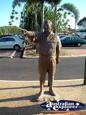 Memorial Statue in Broome . . . CLICK TO VIEW ALL BROOME POSTCARDS