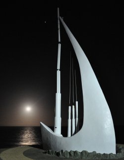 Singing Ship