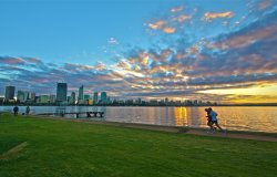 Joggers Enjoy Perth  Sunrise
