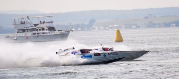 Speed Boat Racing