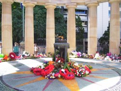 Day After Anzac Day 2006