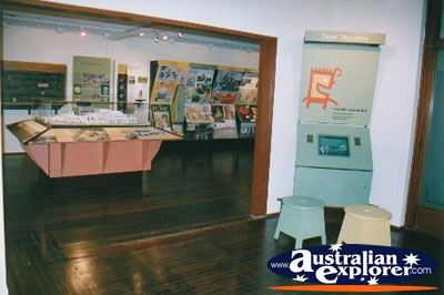 Inside the Old Parliament House . . . VIEW ALL OLD PARLIAMENT HOUSE PHOTOGRAPHS