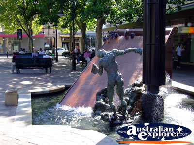 Parramatta Statue . . . CLICK TO VIEW ALL PARRAMATTA POSTCARDS