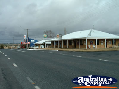Commercial Hotel/Motel Deepwater . . . CLICK TO VIEW ALL DEEPWATER POSTCARDS