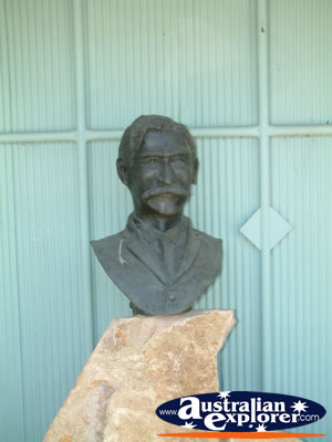 Grenfell, Close up of Henry Lawson Statue . . . CLICK TO VIEW ALL GRENFELL POSTCARDS