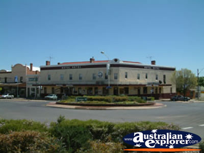 Grenfell Royal Hotel . . . CLICK TO VIEW ALL GRENFELL POSTCARDS
