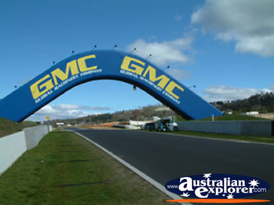 Bathurst Mt Panorama Archway . . . CLICK TO VIEW ALL BATHURST POSTCARDS