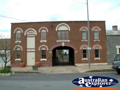 Building in Gunning, On the way to Crookwell . . . CLICK TO VIEW ALL GUNNING POSTCARDS