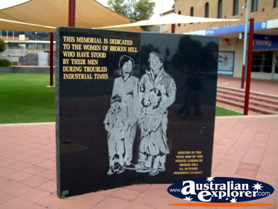Memorial in Broken Hill . . . CLICK TO VIEW ALL BROKEN HILL POSTCARDS