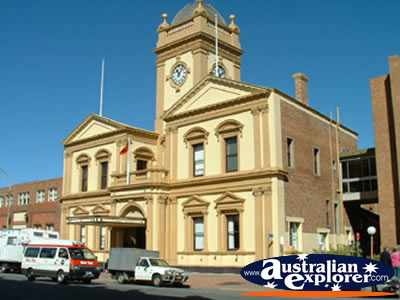 Maitland Town Hall . . . CLICK TO VIEW ALL MAITLAND POSTCARDS