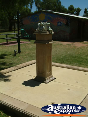 Balranald Frog Statue Vistors Centre . . . CLICK TO VIEW ALL BALRANALD POSTCARDS