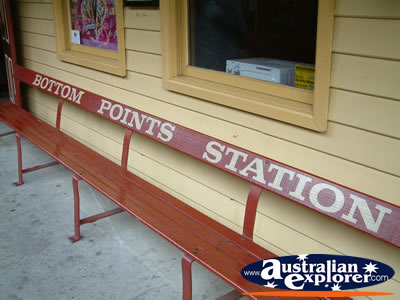 Lithgow, Zig Zag Railway Bottom Points Station . . . CLICK TO VIEW ALL LITHGOW POSTCARDS