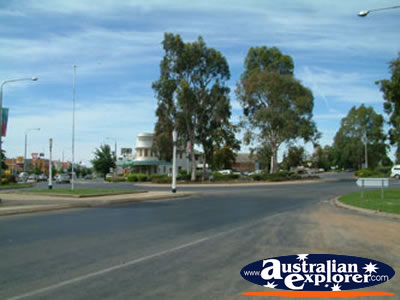 Sunny Corowa Street . . . CLICK TO VIEW ALL COROWA POSTCARDS