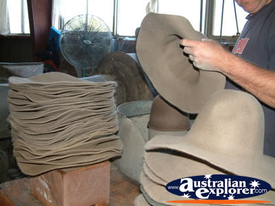 Kempsey, Akubra Workshop In New South Wales . . . CLICK TO VIEW ALL KEMPSEY (AKUBRA) POSTCARDS