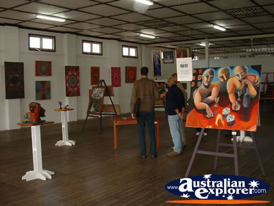 People Observing Art in the Bowraville Art Gallery . . . CLICK TO VIEW ALL BOWRAVILLE POSTCARDS