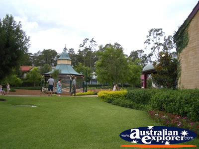 Hunter Valley Gardens . . . CLICK TO VIEW ALL HUNTER VALLEY POSTCARDS