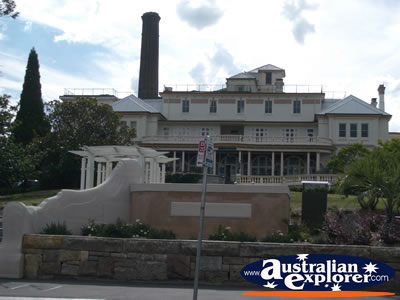 Katoomba Building . . . CLICK TO VIEW ALL BLUE MOUNTAINS POSTCARDS