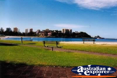 Tweed Heads Park and Beach . . . CLICK TO VIEW ALL TWEED HEADS POSTCARDS
