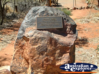 Tennant Creek Battery Hill Plaque . . . CLICK TO VIEW ALL TENNANT CREEK POSTCARDS