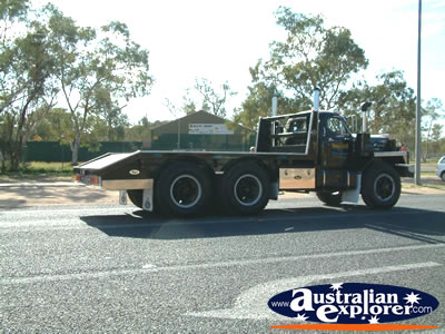 Alice Springs Transport Hall of Fame Parade Trayback Truck . . . CLICK TO VIEW ALL ALICE SPRINGS POSTCARDS