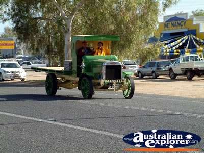 Alice Springs Transport Hall of Fame Parade Trayback . . . CLICK TO VIEW ALL ALICE SPRINGS POSTCARDS