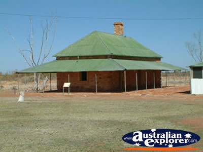 Telegraph Station in Tennant Creek . . . CLICK TO VIEW ALL TENNANT CREEK POSTCARDS