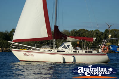 Sailing Boat . . . VIEW ALL SEA PHOTOGRAPHS