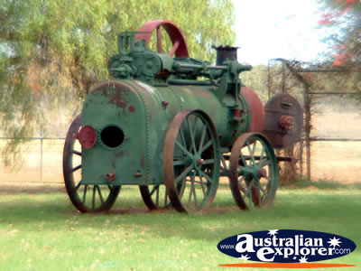 Wyandra Old Steam Engine . . . CLICK TO VIEW ALL WYANDRA POSTCARDS
