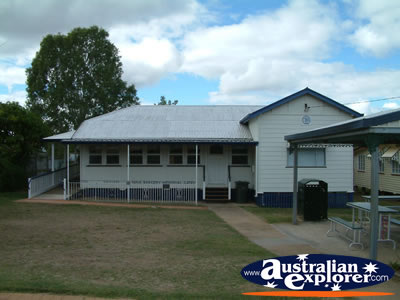 Eidsvold Cwa Building . . . CLICK TO VIEW ALL EIDSVOLD POSTCARDS