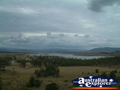 Somerset Dam Valley . . . CLICK TO VIEW ALL SOMERSET DAM POSTCARDS