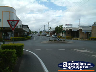 Proserpine Street Roundabout . . . CLICK TO VIEW ALL PROSERPINE POSTCARDS