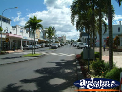 Innisfail Street View . . . CLICK TO VIEW ALL INNISFAIL POSTCARDS