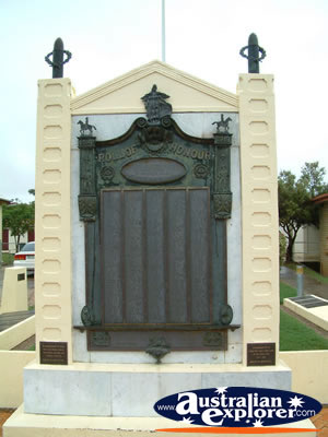 Gayndah War Memorial . . . VIEW ALL GAYNDAH PHOTOGRAPHS