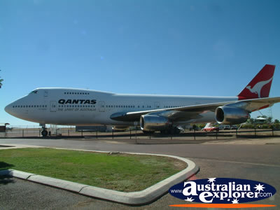 Longreach Qantas . . . CLICK TO VIEW ALL LONGREACH POSTCARDS