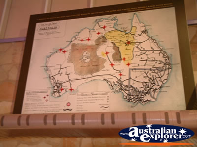 Longreach Stockmans Hall of Fame Australian Map . . . CLICK TO VIEW ALL LONGREACH POSTCARDS