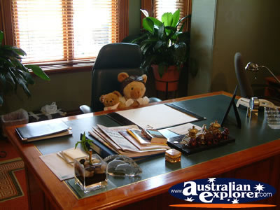 Toowoomba Mayors Office Town Hall . . . CLICK TO VIEW ALL TOOWOOMBA POSTCARDS