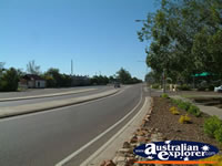 Longreach Road into Town . . . CLICK TO ENLARGE