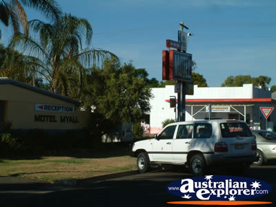Dalby City Motel Myall . . . CLICK TO VIEW ALL DALBY POSTCARDS