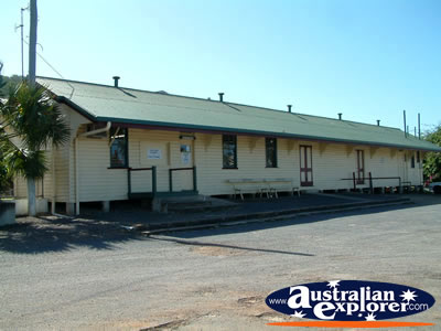 Yeppoon Railway Station . . . CLICK TO VIEW ALL YEPPOON POSTCARDS
