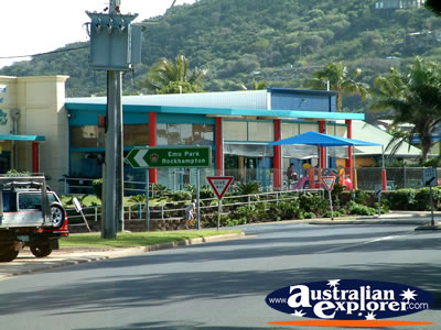 Yeppoon Street Buildings . . . CLICK TO VIEW ALL YEPPOON POSTCARDS