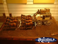 Surat Cobb & Co Changing Station Horse and Carriage Figurine . . . CLICK TO ENLARGE