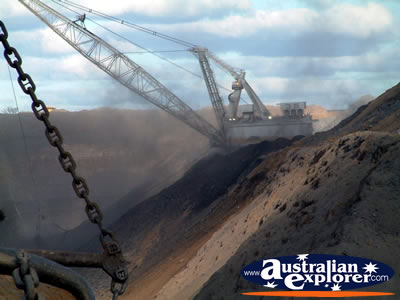 Norwich Park Mine Dragline at Work in Dysart . . . VIEW ALL DYSART PHOTOGRAPHS