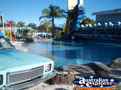 Wipeout at Dreamworld . . . CLICK TO VIEW ALL GOLD COAST (DREAMWORLD) POSTCARDS