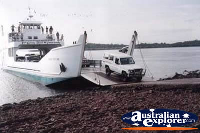 Fraser Island Boat Docking . . . VIEW ALL FRASER ISLAND (75 MILE BEACH) PHOTOGRAPHS