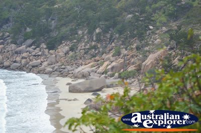 Magnetic Rocky Beach . . . CLICK TO VIEW ALL MAGNETIC ISLAND POSTCARDS