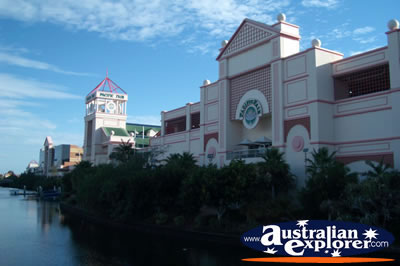 Pacific Fair Shopping Centre on the Gold Coast . . . CLICK TO VIEW ALL GOLD COAST (BROADBEACH) POSTCARDS