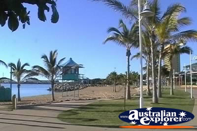 Townsville Beach Path . . . CLICK TO VIEW ALL TOWNSVILLE POSTCARDS